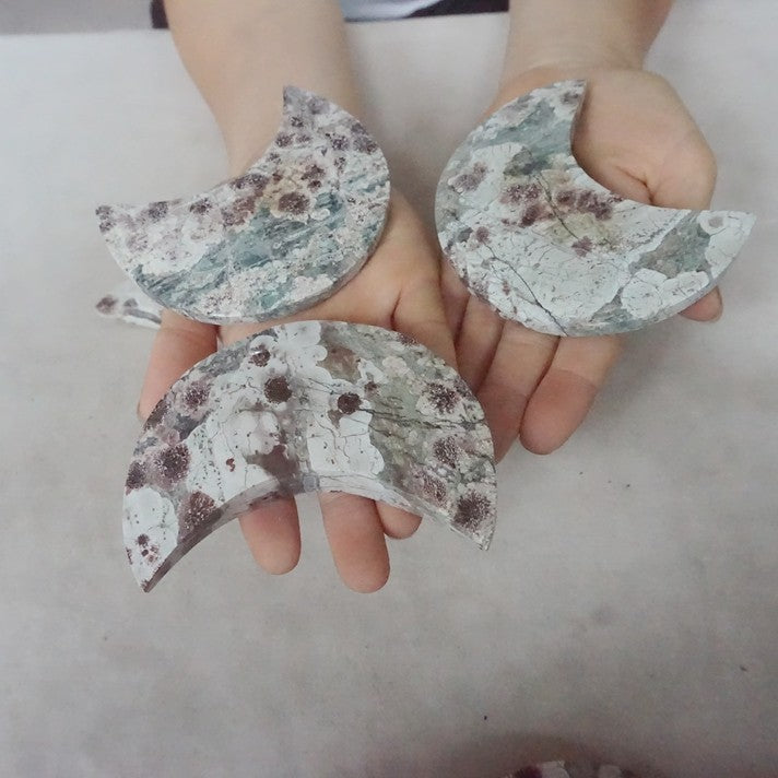 20Pcs  3.3KG Natural Phantom Ghost Green Jasper Crystal moon Carved Polished Healing