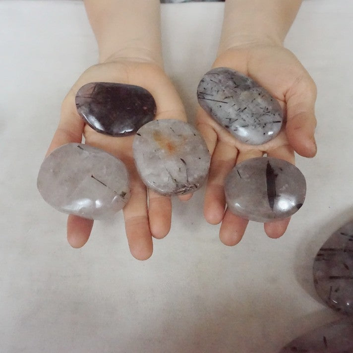 2KG 4.4LB 20Pcs Natural Black Hair Tourmaline Quartz Crystal Palm Stone Healing Wholesales