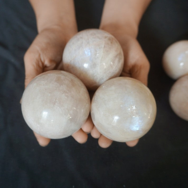 5KG 11LB 15Pcs Natural Blue Rainbow Moonstone Belomorite Crystal Sphere Ball Healing