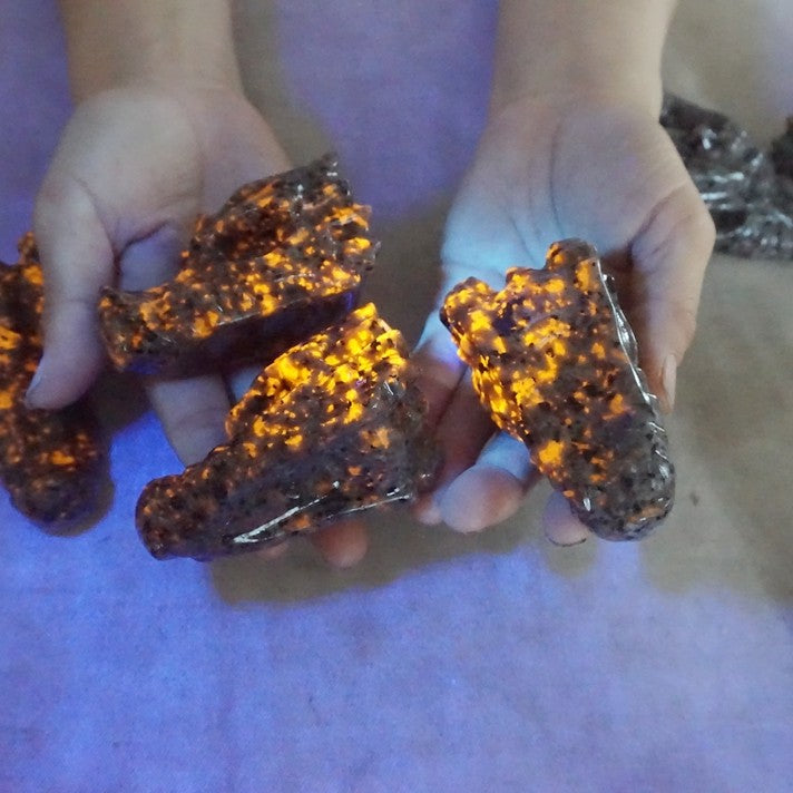 20Pcs 3.2KG 7LB Yooperlite Fire Stone Crystal Dragon Flashing Flame Under Ultraviolet Wholesales