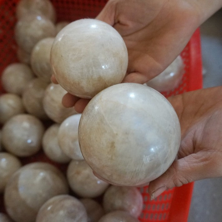 5KG 11LB 15Pcs Natural Blue Rainbow Moonstone Belomorite Crystal Sphere Ball Healing