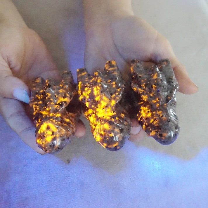 20Pcs 3.2KG 7LB Yooperlite Fire Stone Crystal Dragon Flashing Flame Under Ultraviolet Wholesales