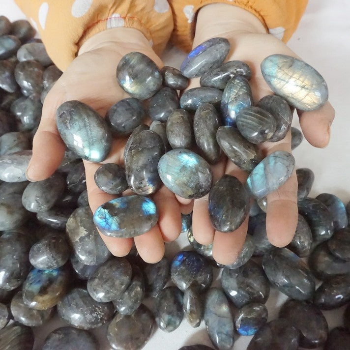 5Kg 11LB 250Pcs Natural Rainbow Labradorite Quartz Crystal Palm Tumbled Healing
