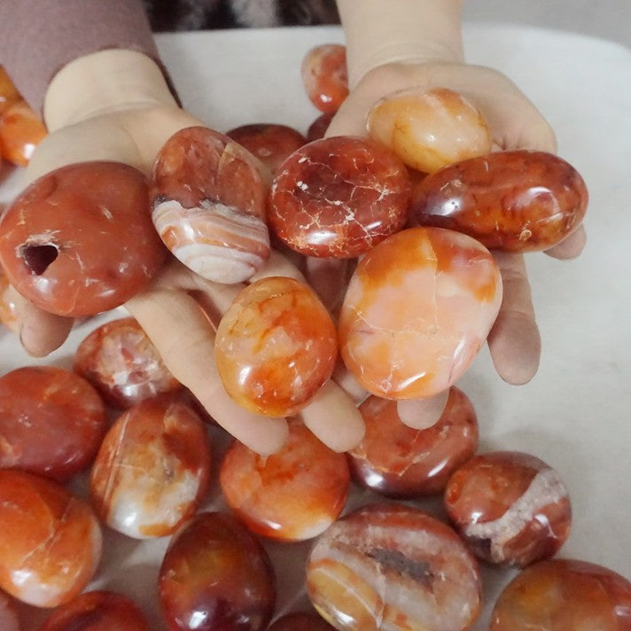 5KG 11LB 70Pcs Natural Red Carnelian Agate Crystal Palm Stone Polished Healing