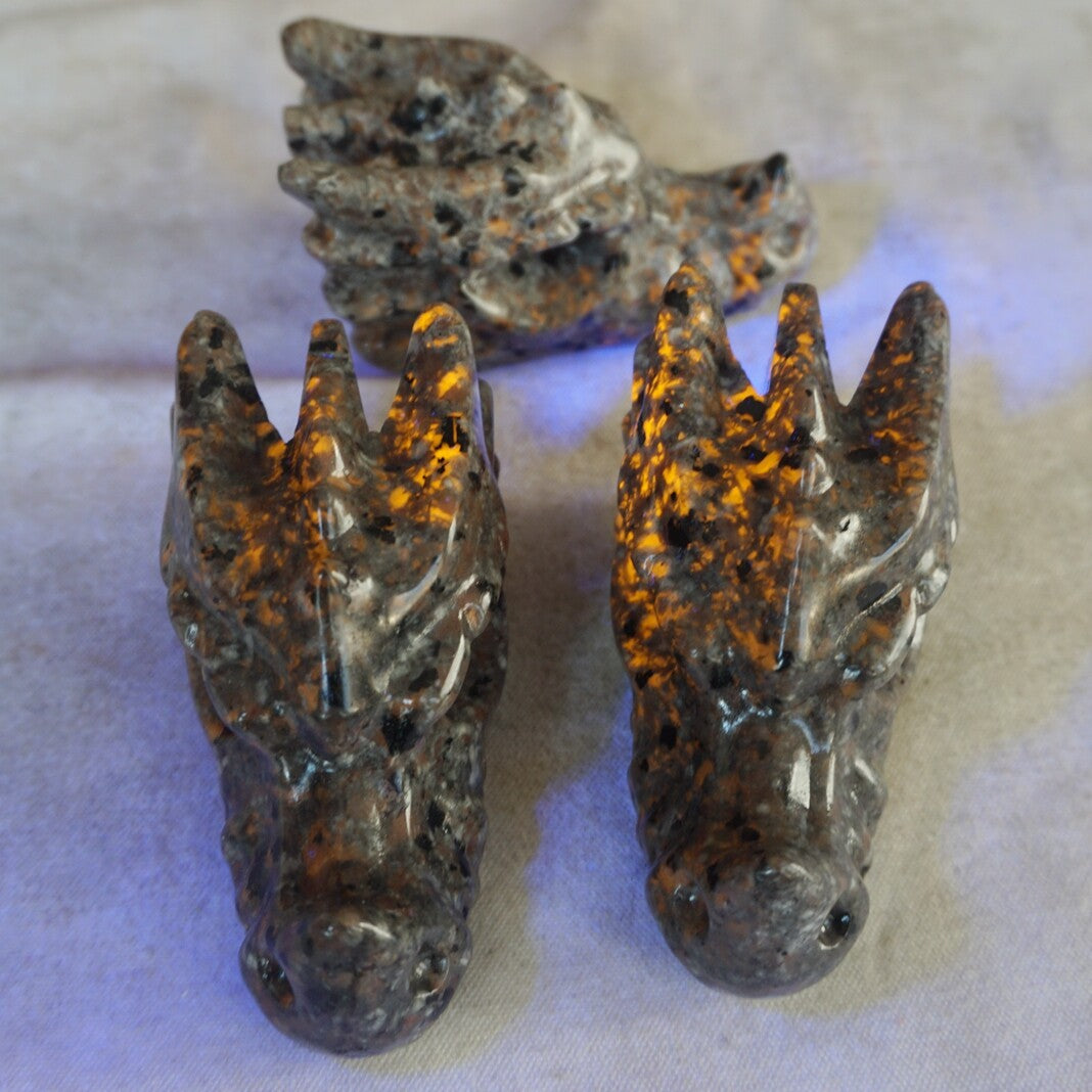 10Pcs 10cm Yooperlite Fire Stone Crystal Dragon Flashing Flame Under Ultraviolet