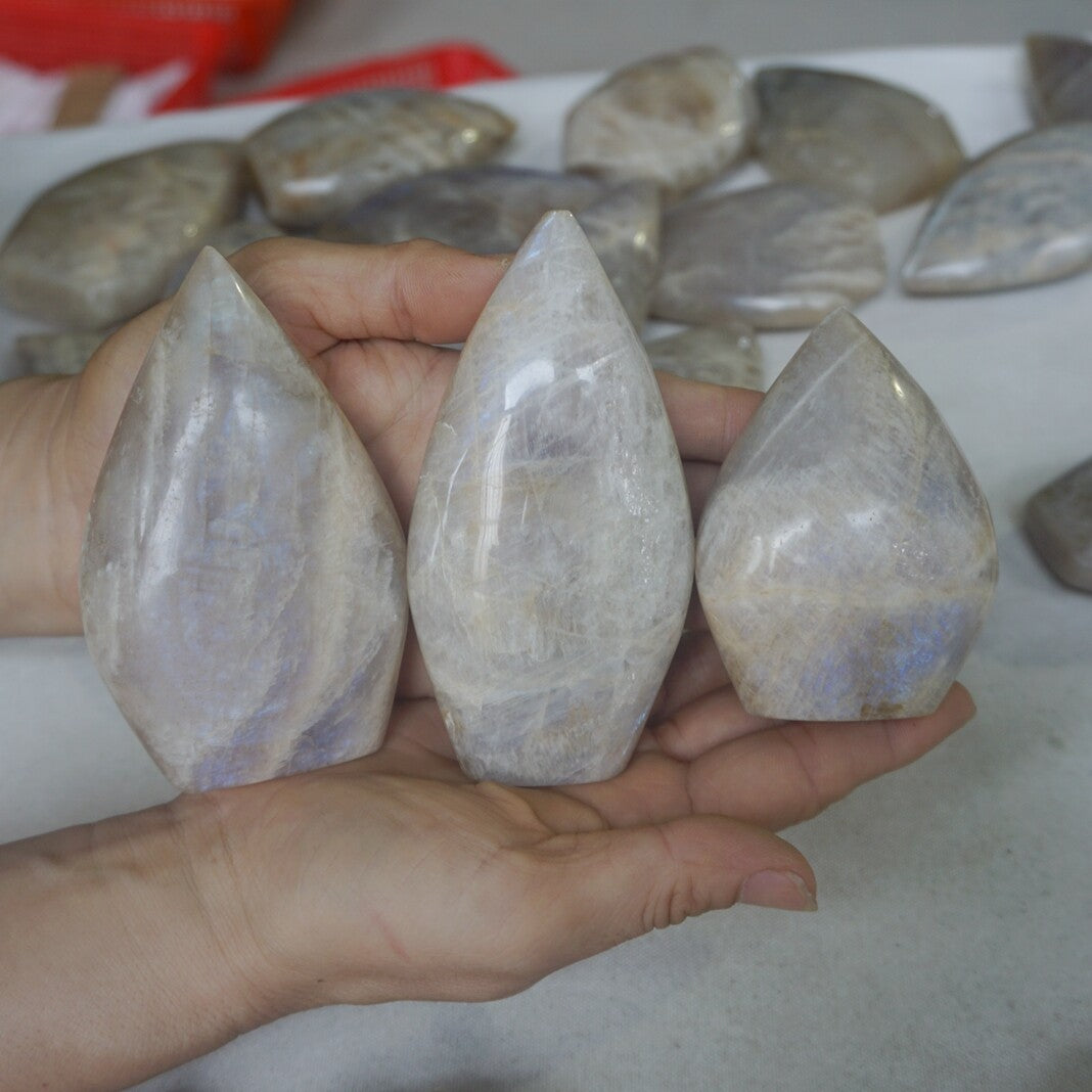 26Pcs Natural Blue Rainbow Moonstone Crystal Palm Stone Point Flame Healing