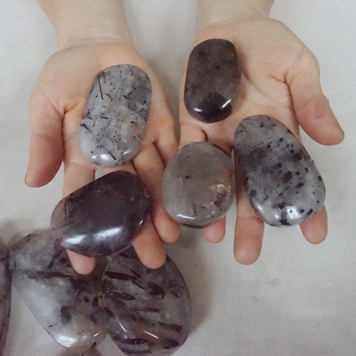 2KG 4.4LB 20Pcs Natural Black Hair Tourmaline Quartz Crystal Palm Stone Healing Wholesales