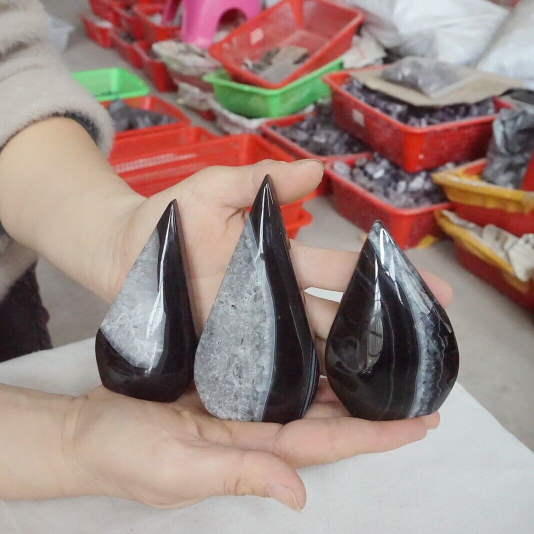 20Pcs 2.4KG 5.2LB Natural Black Carnelian Agate Crystal Geode Point Flame Palm Healing Bulk