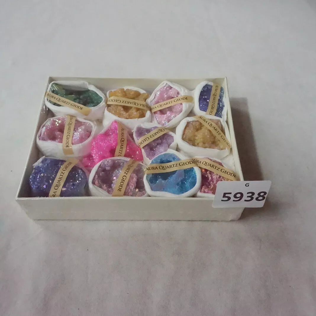 5 Boxes,60Pcs Natura Aqua Aura Agate Quartz Crystal Geode Assorted Titanium Coating,Wholesales Lot.