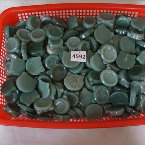 20Pcs 2.4LB Green Aventurine Jasper Crystal Thumb Bowl Decompression Stone Bulk