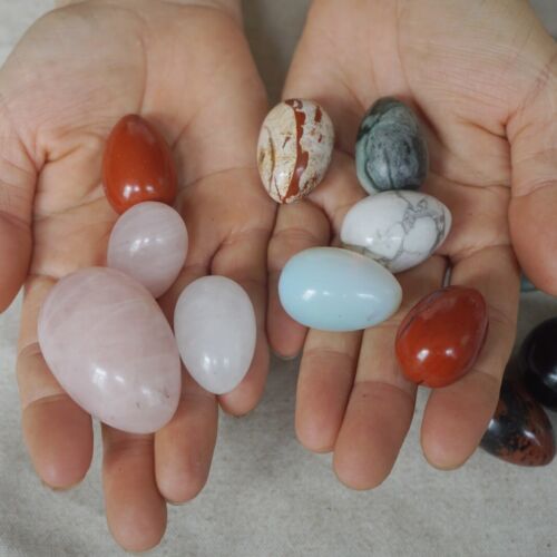 2Kg 68Pcs 4.4LB Natural Quartz Crystal Jasper Egg Carved Mixed Stone Tumbled Healing