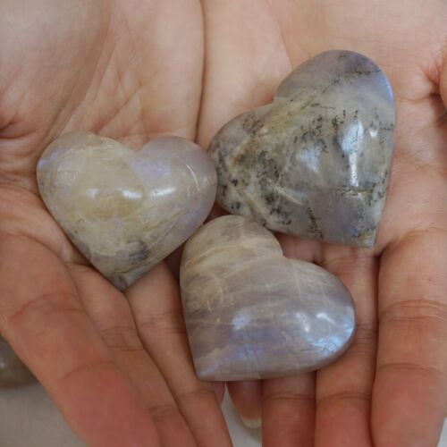 1kg 2.2LB 16Pcs Natural Blue Rainbow Moonstone Crystal Heart Palm Stones Healing