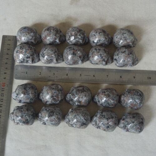 3.6LB 20Pcs Small Yooperlite Fire Stone Crystal Skull Flashing Flame Under UV 5cm