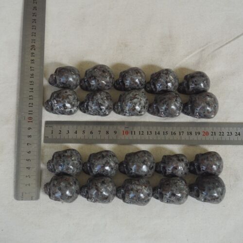 2.4LB 20Pcs Small Yooperlite Fire Stone Crystal Skull Flashing Flame Under UV