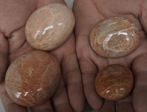 2kg  4.4LB 20Pcs Natural Orange Moonstone Crystal Palm Stones Healing Madagascar Bulk