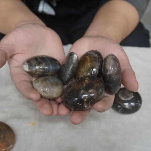 5KG 11LB 50Pcs Natural Gray Moonstone Quartz Crystal Palm Stones Tumbled Healing