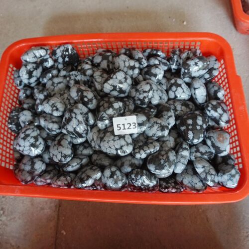 2KG 4.4LB 28Pcs Natural Snowflake Obsidian Quartz Crystal Heart Carved Healing Bulk