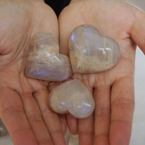 1kg 2.2LB 16Pcs Natural Blue Rainbow Moonstone Crystal Heart Palm Stones Healing