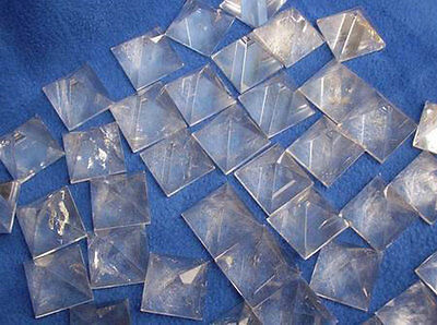 50 NATURAL CLEAR QUARTZ CRYSTAL PYRAMIDS HEALING Wholesale Price 20-27mm