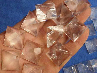 50 NATURAL CLEAR QUARTZ CRYSTAL PYRAMIDS HEALING Wholesale Price 20-27mm