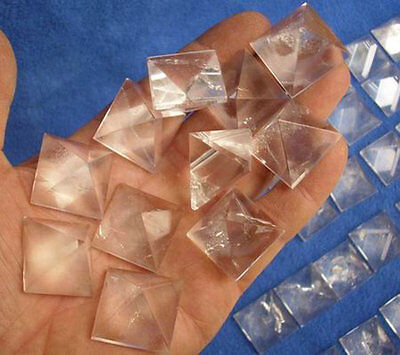 50 NATURAL CLEAR QUARTZ CRYSTAL PYRAMIDS HEALING Wholesale Price 20-27mm