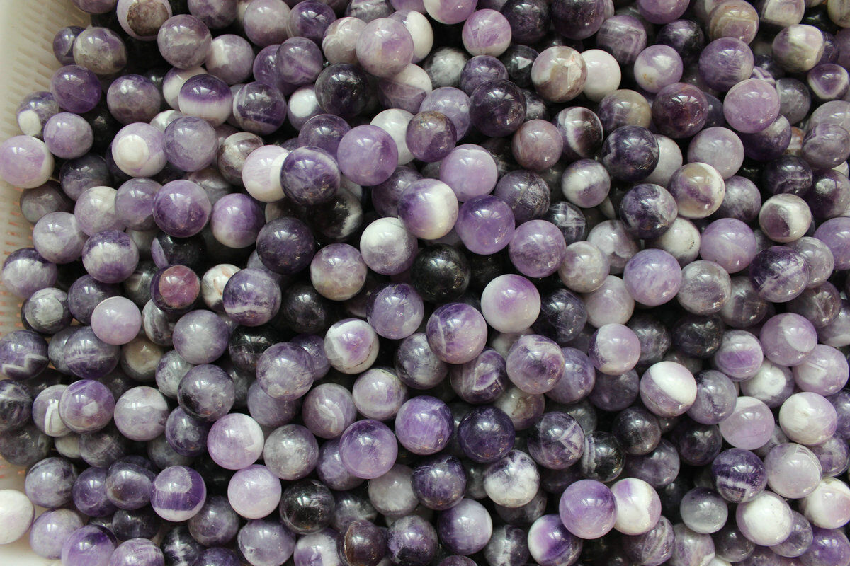 100 Pieces 2cm Natural Chevron Amethyst Quartz Crystal Spheres Balls Healing Urugua