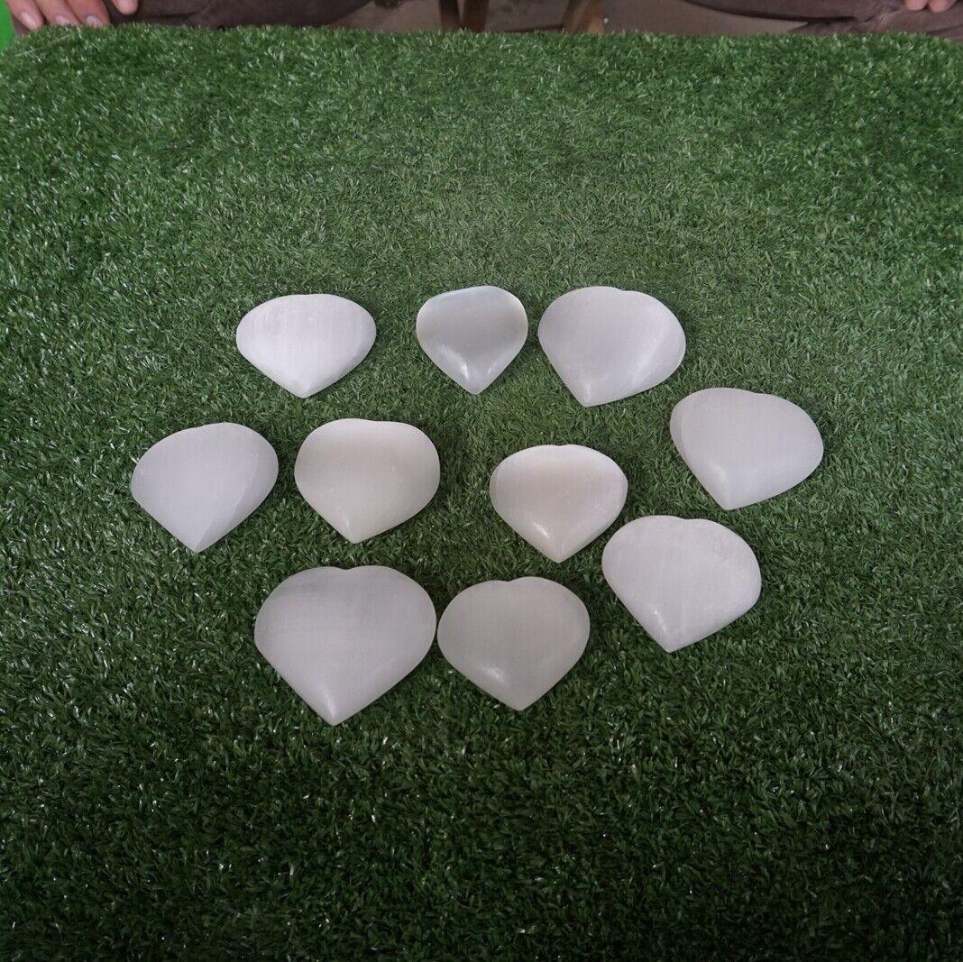 2kg 18 Pieces Pieces Natural Selenite Crystal Psychic Powerful Energy Heart Palm Stones