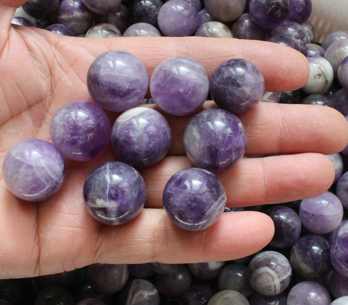 100 Pieces 2cm Natural Chevron Amethyst Quartz Crystal Spheres Balls Healing Urugua