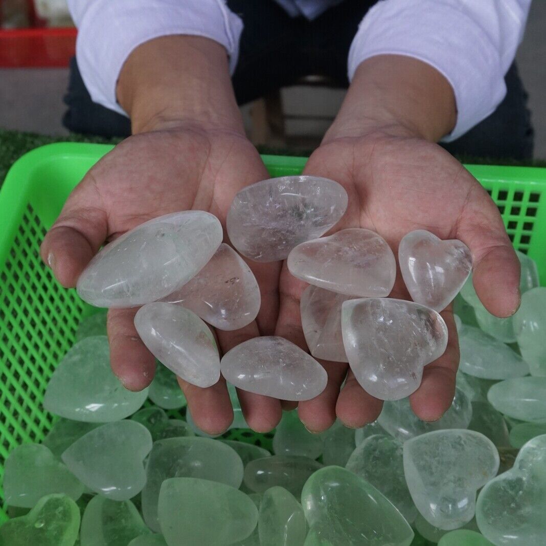 2KG 30Pcs 4.4LB Natural White Clear Quartz Crystal Heart Carved Palm Stone Healing