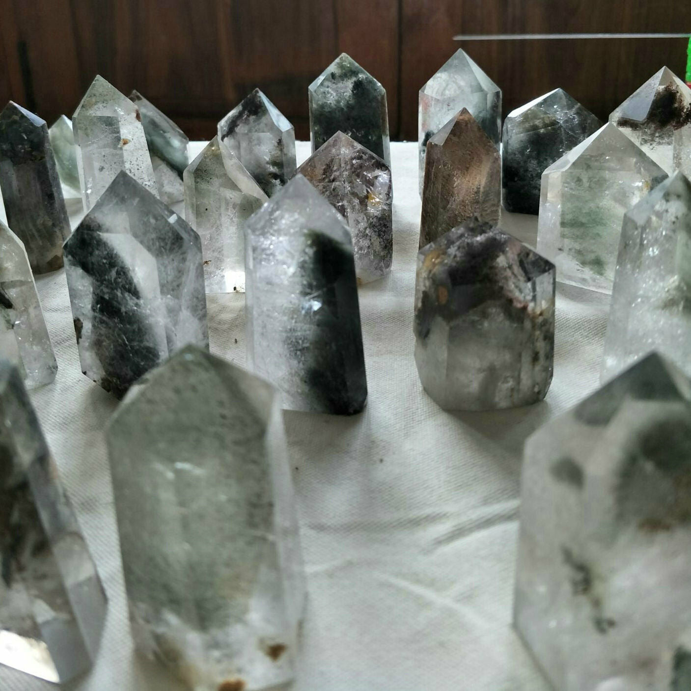 2KG 4.4LB 30Pieces Natural Phantom Ghost Clear Quartz Crystal Points Tower Healing